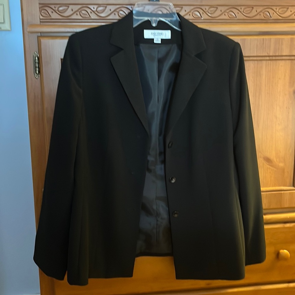Black Jones Studio Blazer size 12